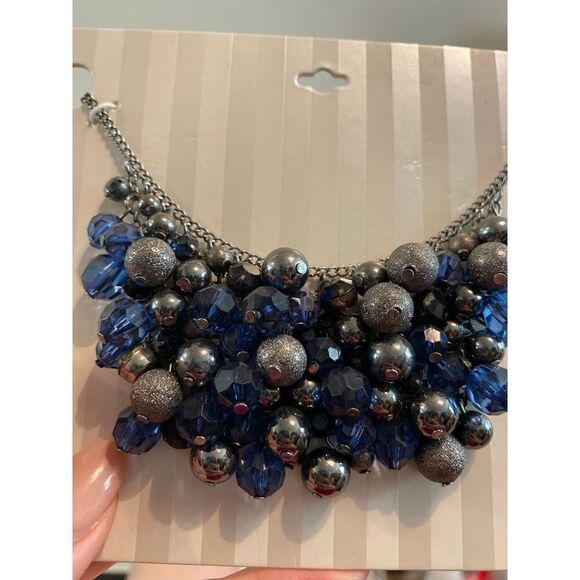 NWT Vintage Chunky Cluster Blue Gun Metal Beaded Cocktail Statement Necklace Bib - Picture 3 of 4
